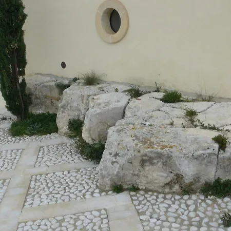 Ape Hybla Casa de Campo *